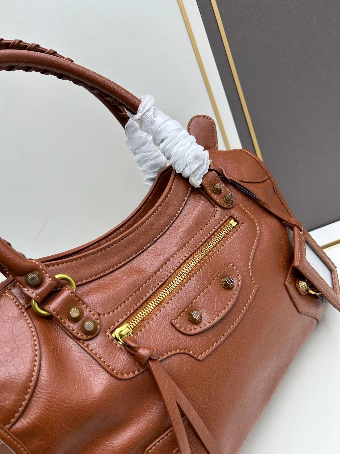 Balenciaga AAA Quality Handbags For Women Durable 315