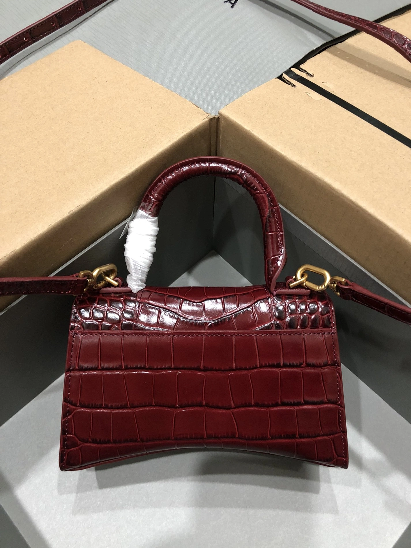 Balenciaga AAA Quality Handbags For Women Efficient 2501