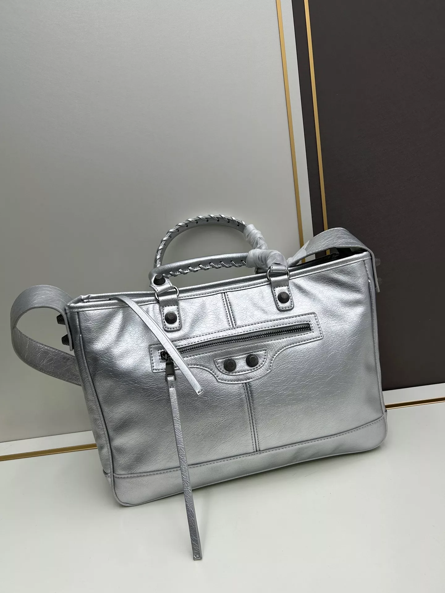 Balenciaga AAA Quality Handbags For Women Efficient 3479