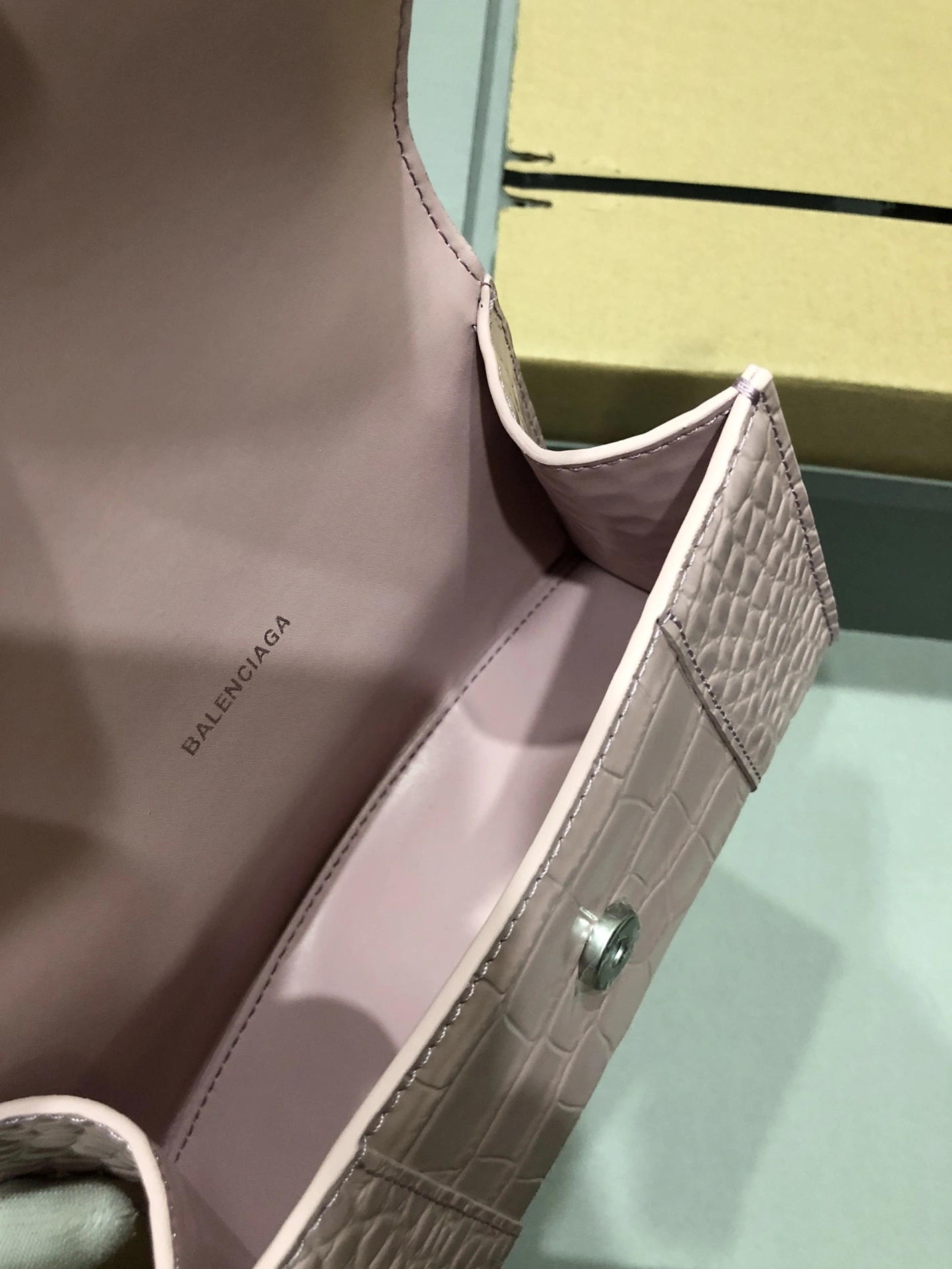 Balenciaga AAA Quality Handbags For Women Efficient 3515