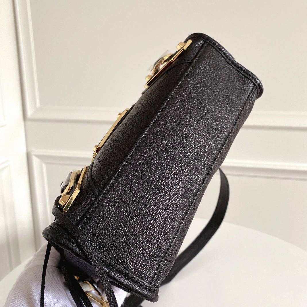 Balenciaga AAA Quality Handbags For Women Elegant 1078