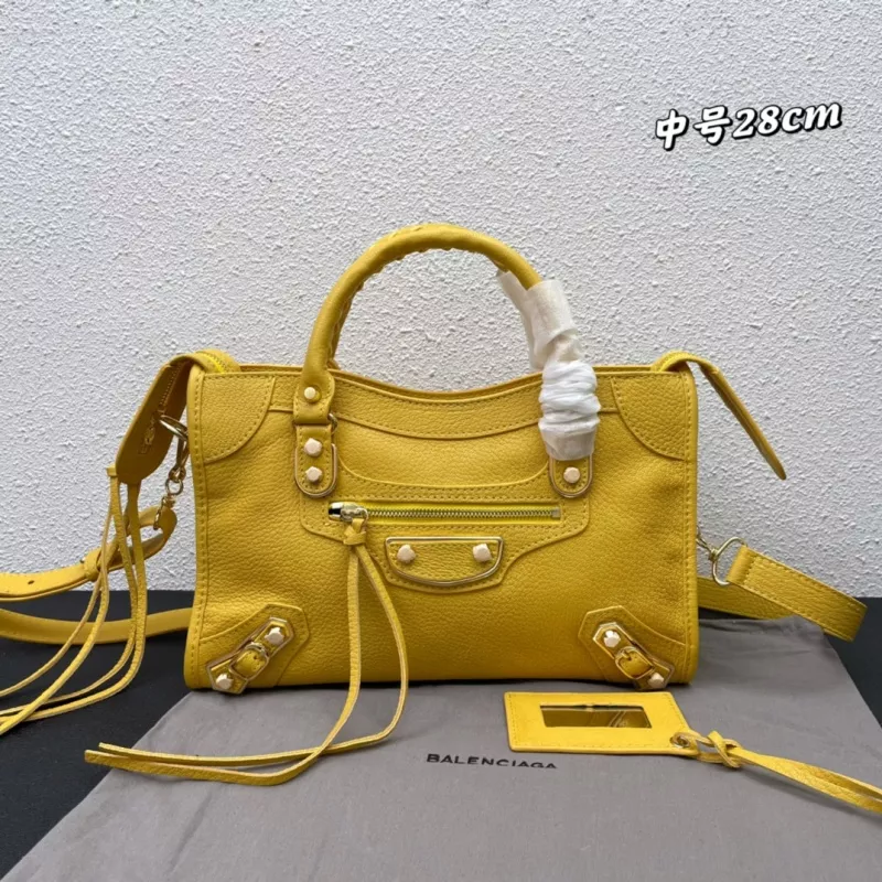 Balenciaga AAA Quality Handbags For Women Elegant 2150