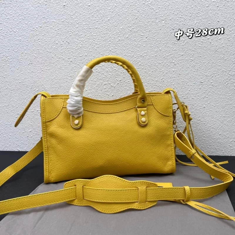 Balenciaga AAA Quality Handbags For Women Elegant 2150