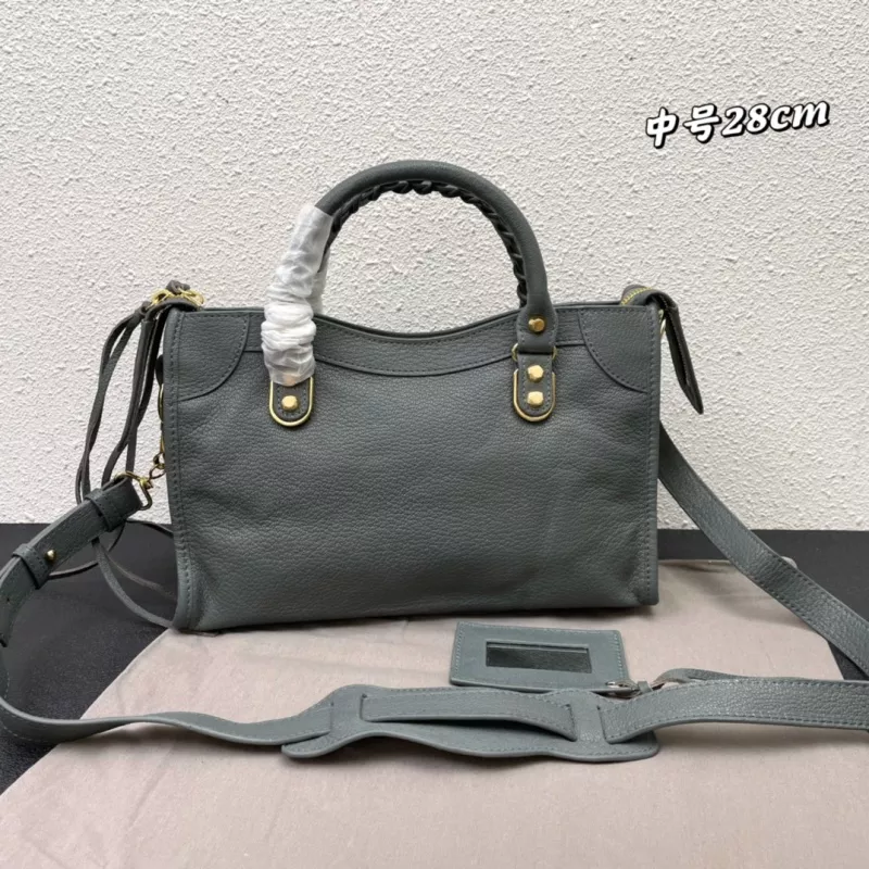 Balenciaga AAA Quality Handbags For Women Elegant 2990