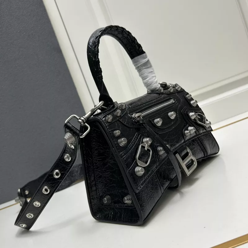Balenciaga AAA Quality Handbags For Women EyeCatching 7148