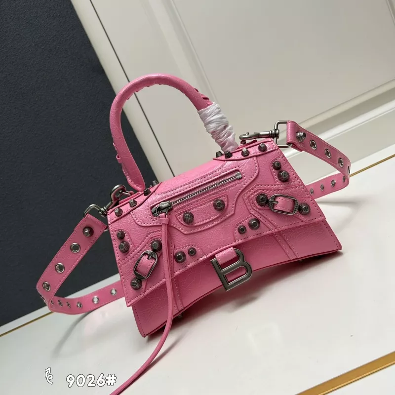 Balenciaga AAA Quality Handbags For Women Fashionable 4696