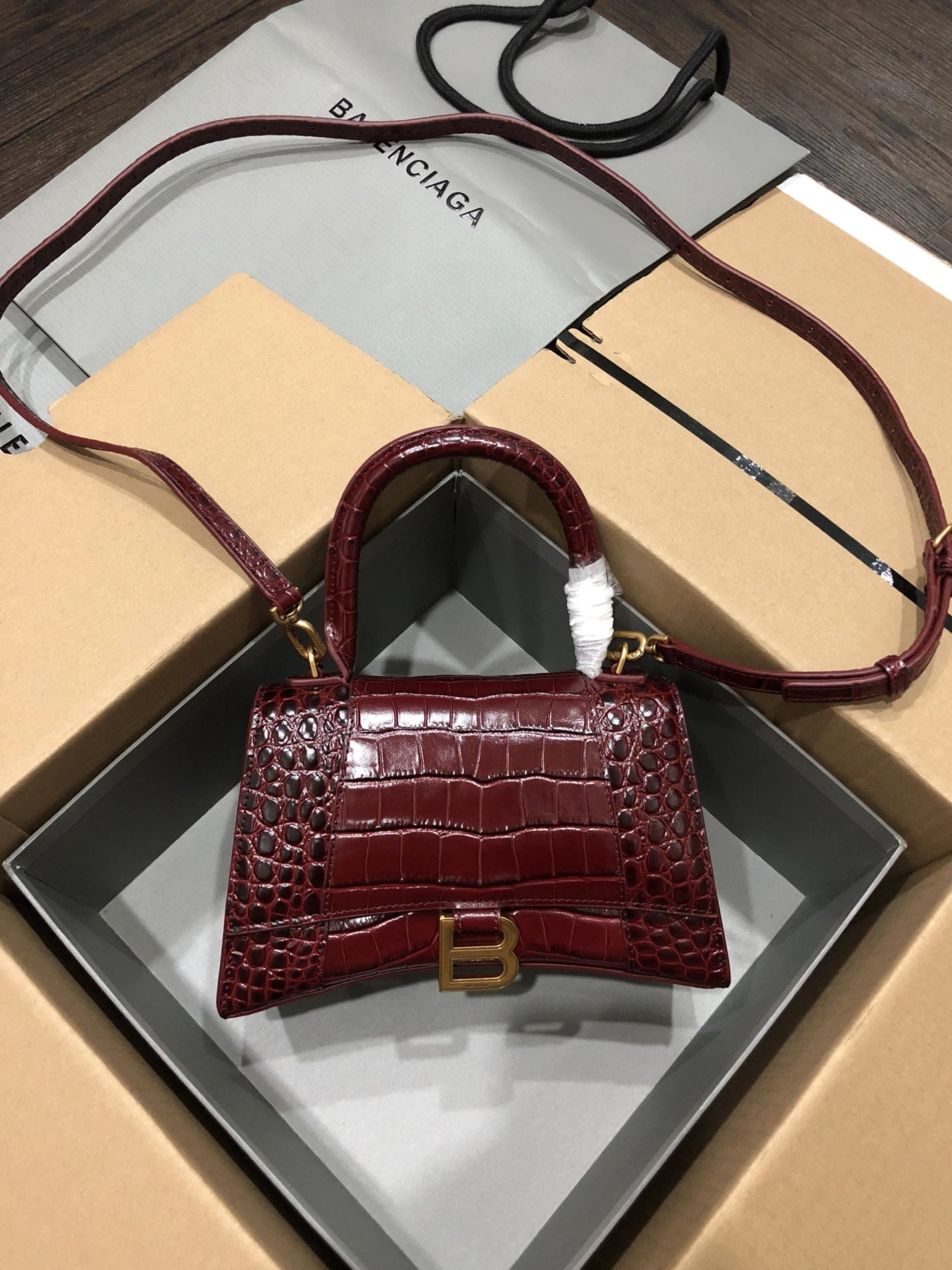 Balenciaga AAA Quality Handbags For Women GoAnywhere 9728
