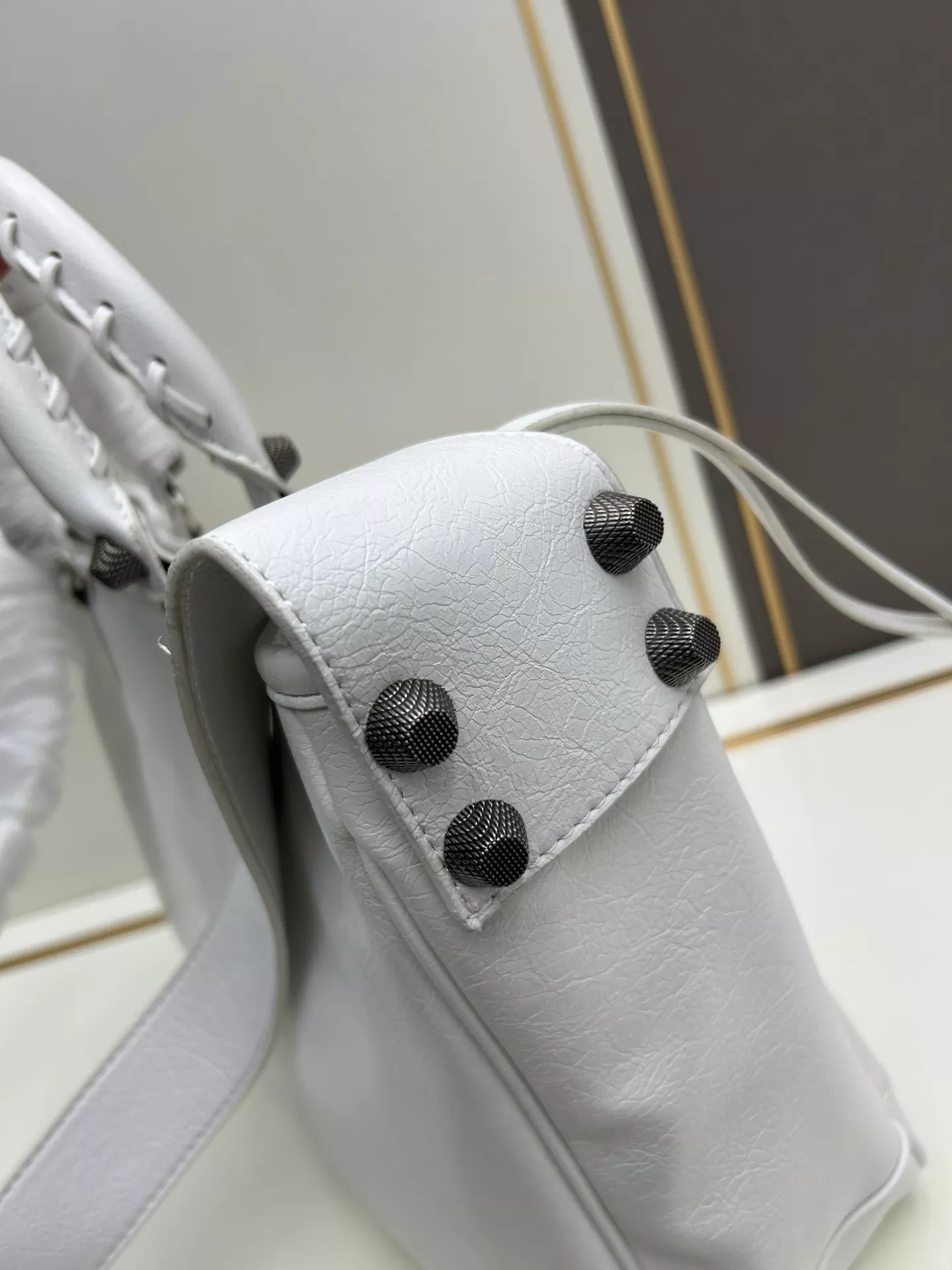 Balenciaga AAA Quality Handbags For Women NewStyle 2701