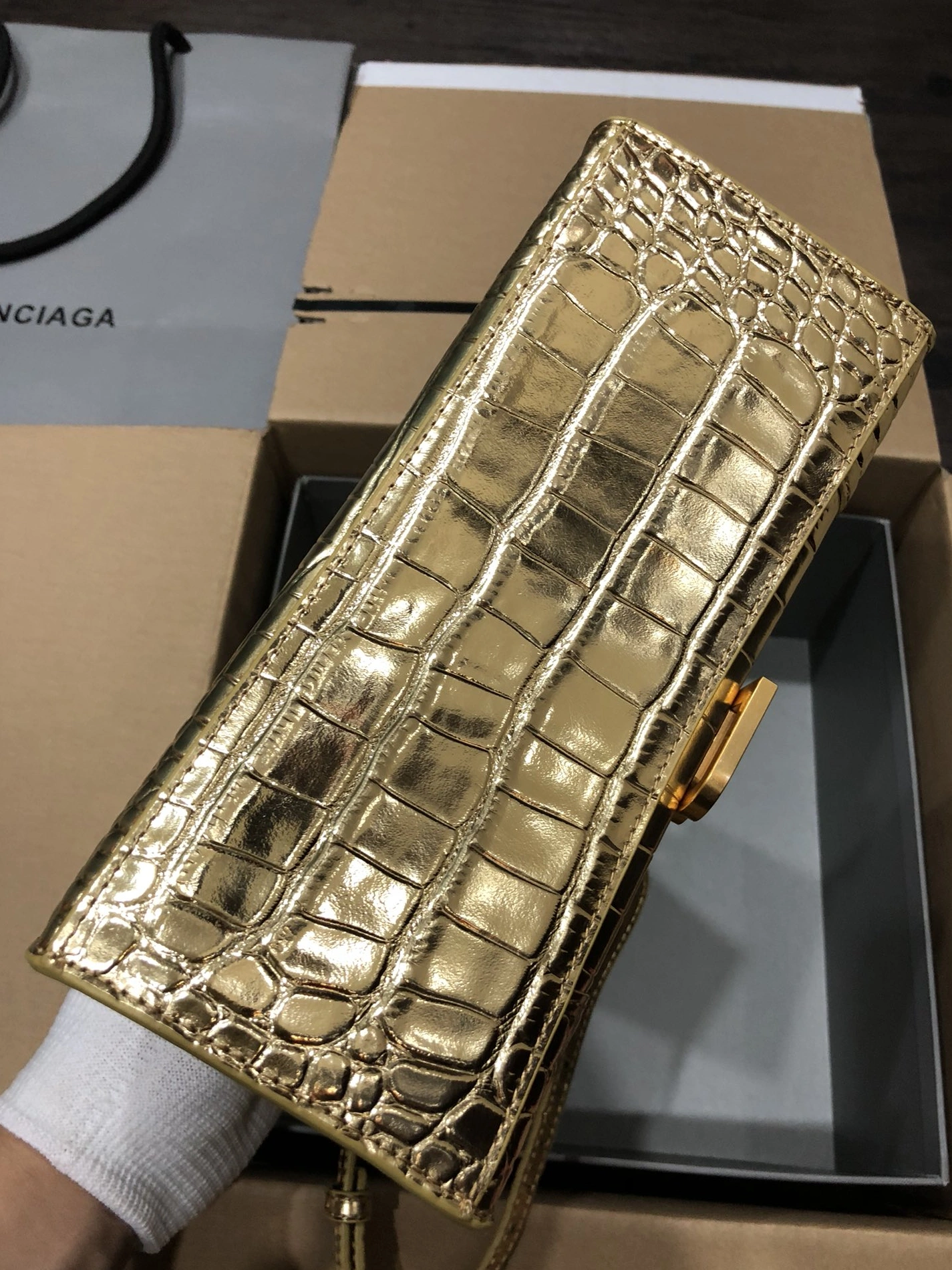 Balenciaga AAA Quality Handbags For Women Reliable 1065