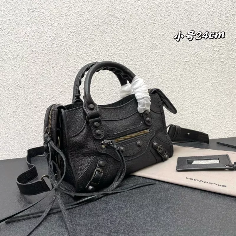 Balenciaga AAA Quality Handbags For Women Resilient 9112