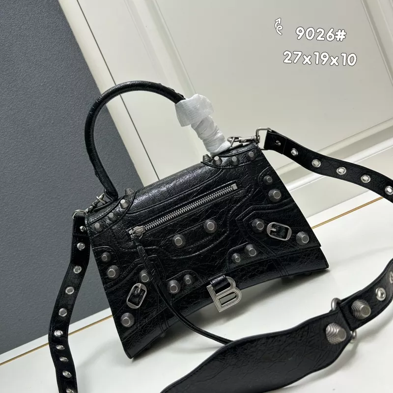 Balenciaga AAA Quality Handbags For Women SportInspired 5610