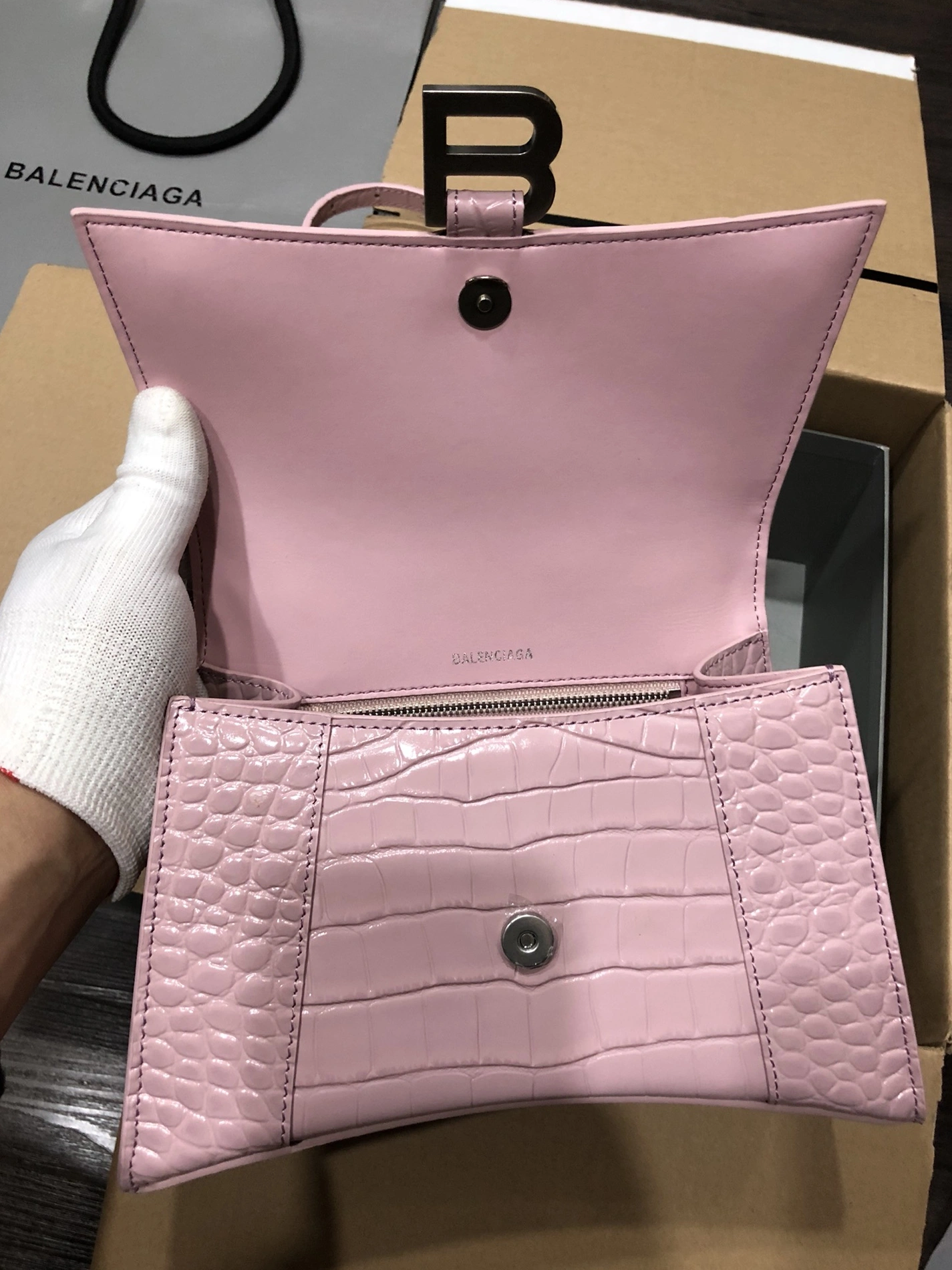 Balenciaga AAA Quality Handbags For Women Stylish 1524