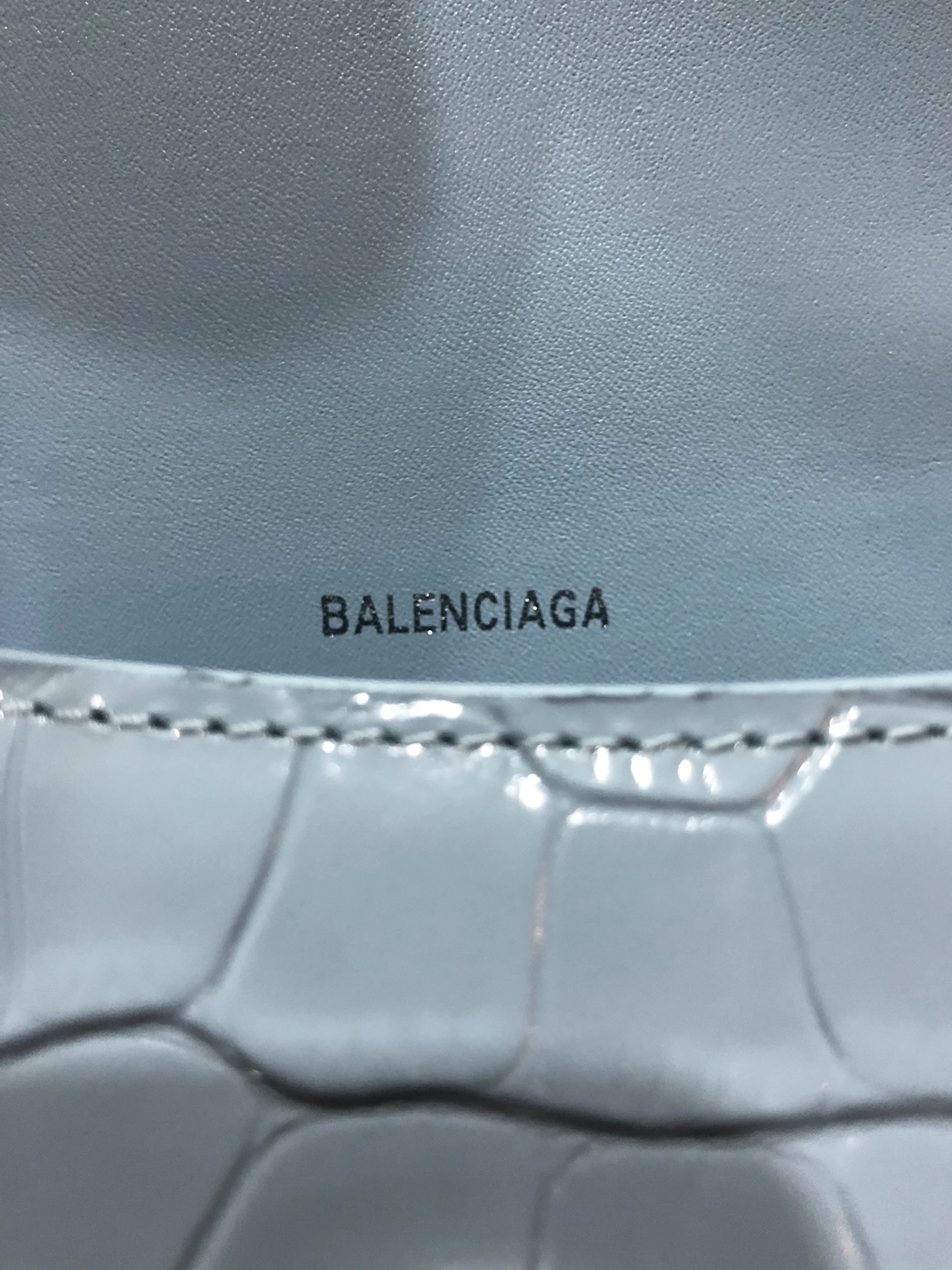 Balenciaga AAA Quality Handbags For Women Stylish 3085
