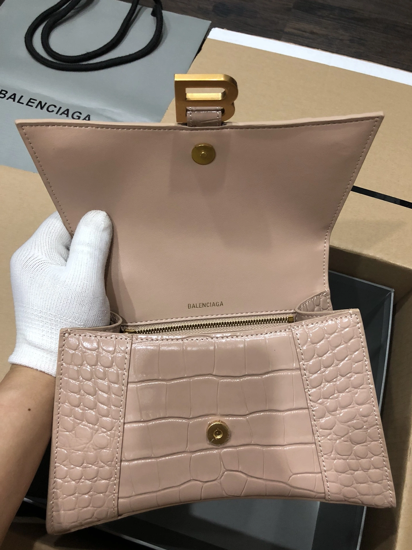 Balenciaga AAA Quality Handbags For Women TopPick 3695