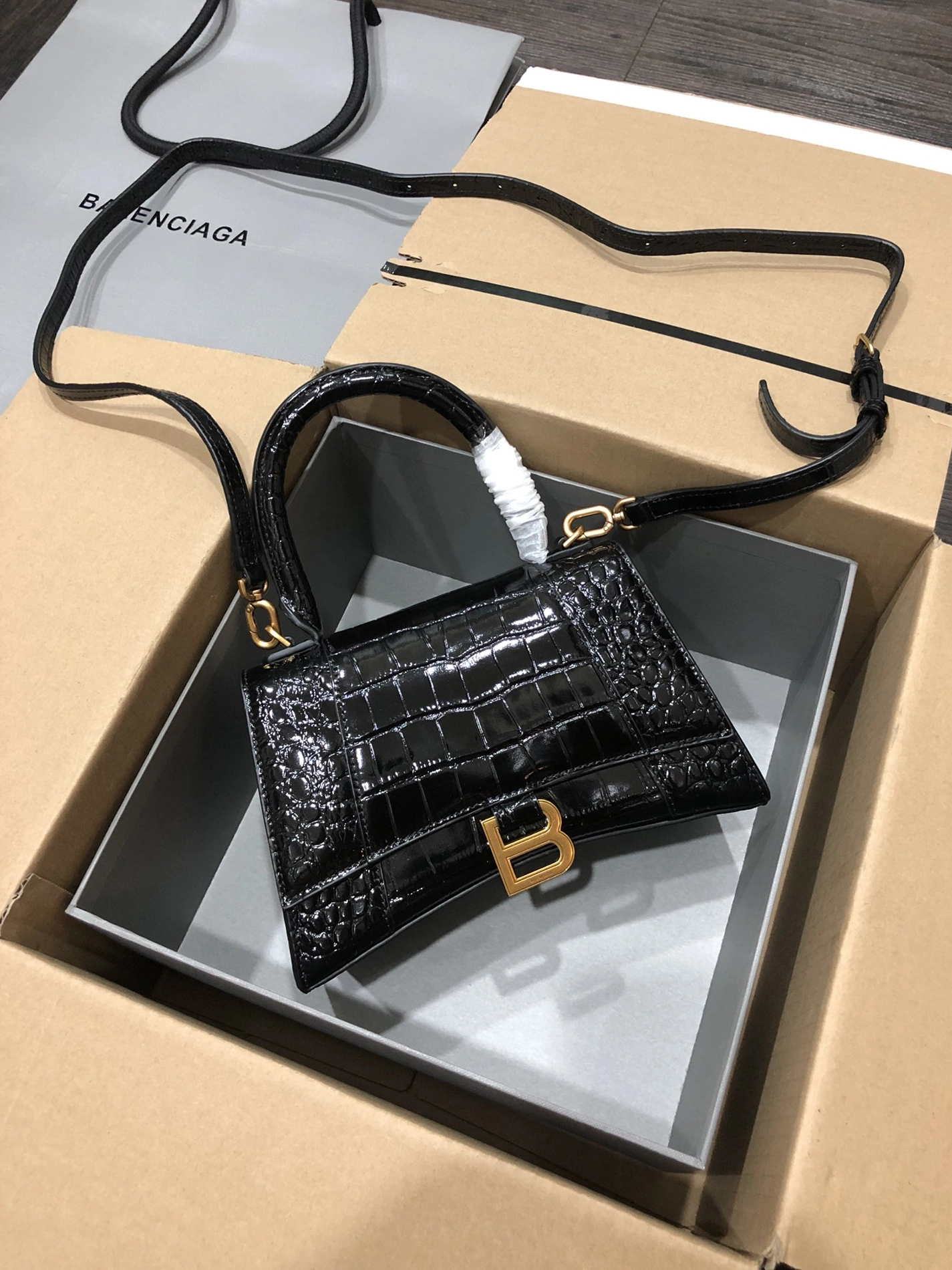 Balenciaga AAA Quality Handbags For Women WellDesigned 6933