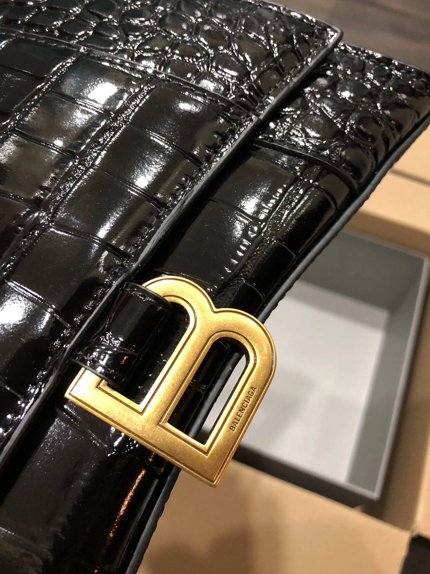 Balenciaga AAA Quality Handbags For Women WellDesigned 6933