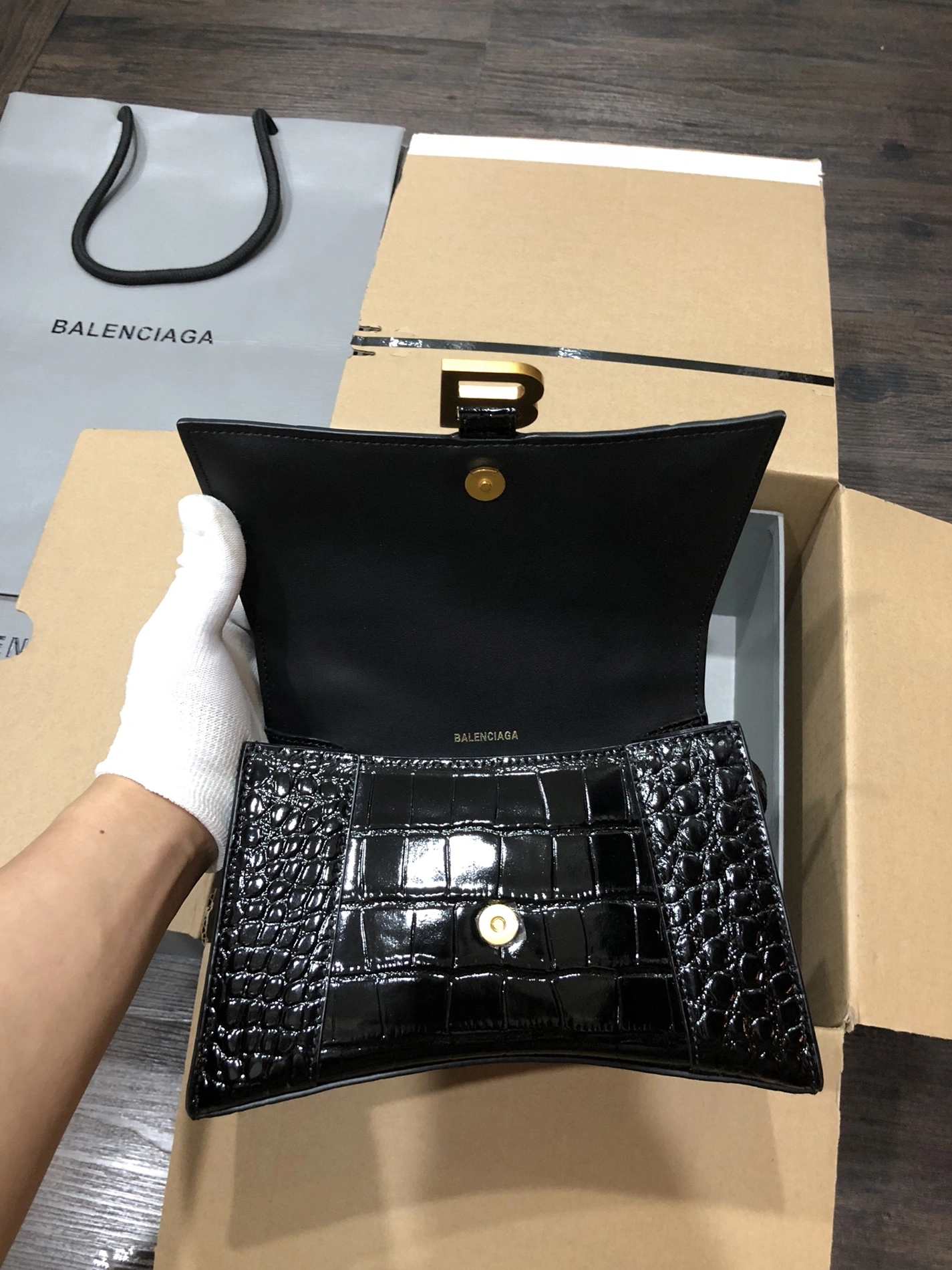 Balenciaga AAA Quality Handbags For Women WellDesigned 6933