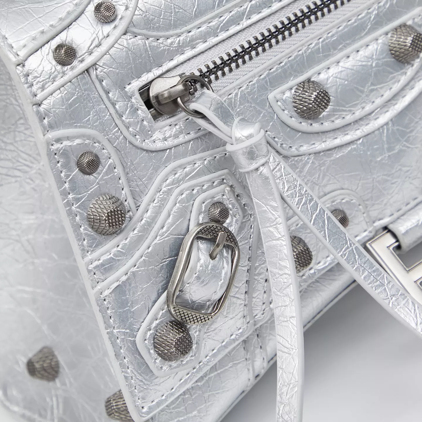 Balenciaga AAA Quality Messenger Bags For Women BestValue 9686