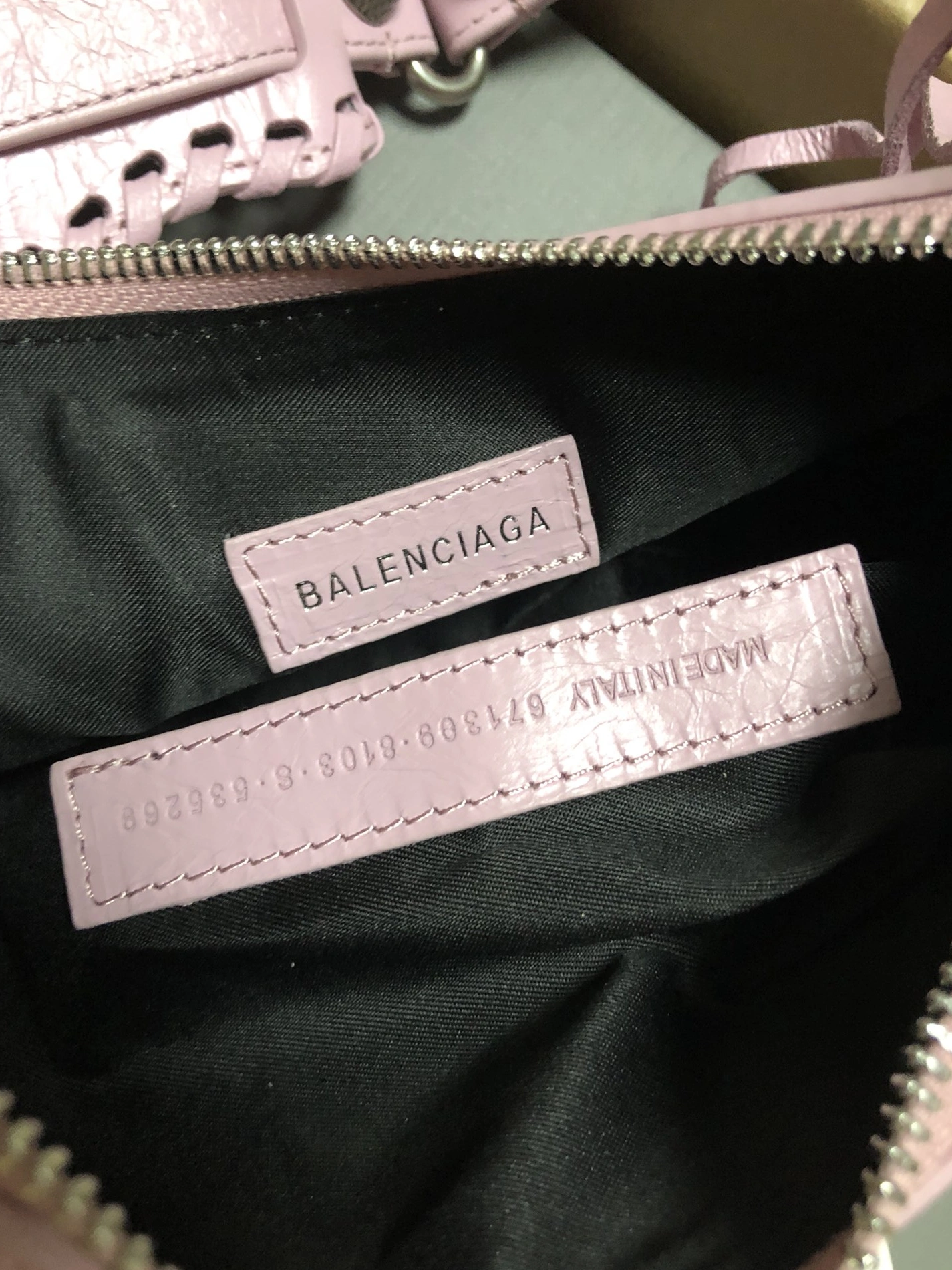 Balenciaga AAA Quality Messenger Bags For Women Bright 9152