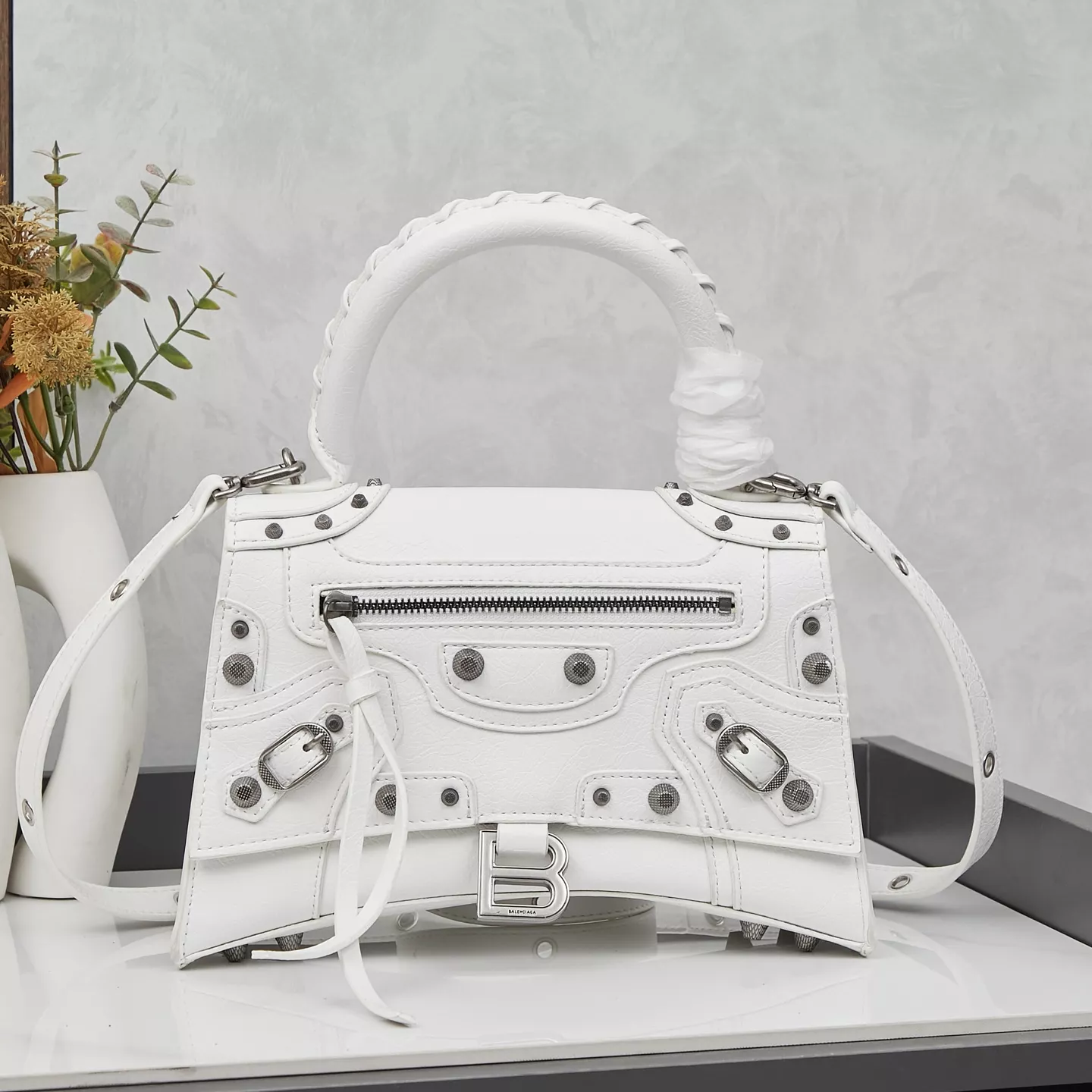 Balenciaga AAA Quality Messenger Bags For Women Durable 7741