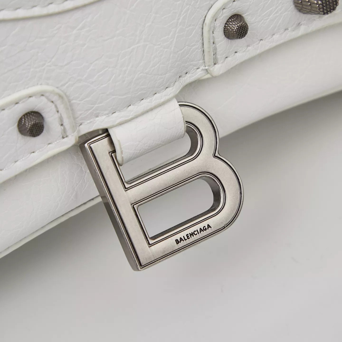 Balenciaga AAA Quality Messenger Bags For Women Durable 7741