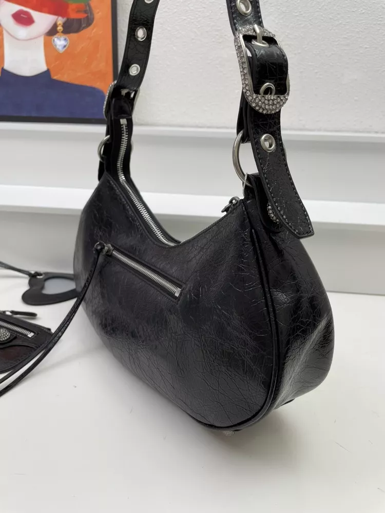 Balenciaga AAA Quality Messenger Bags For Women EyeCatching 7386