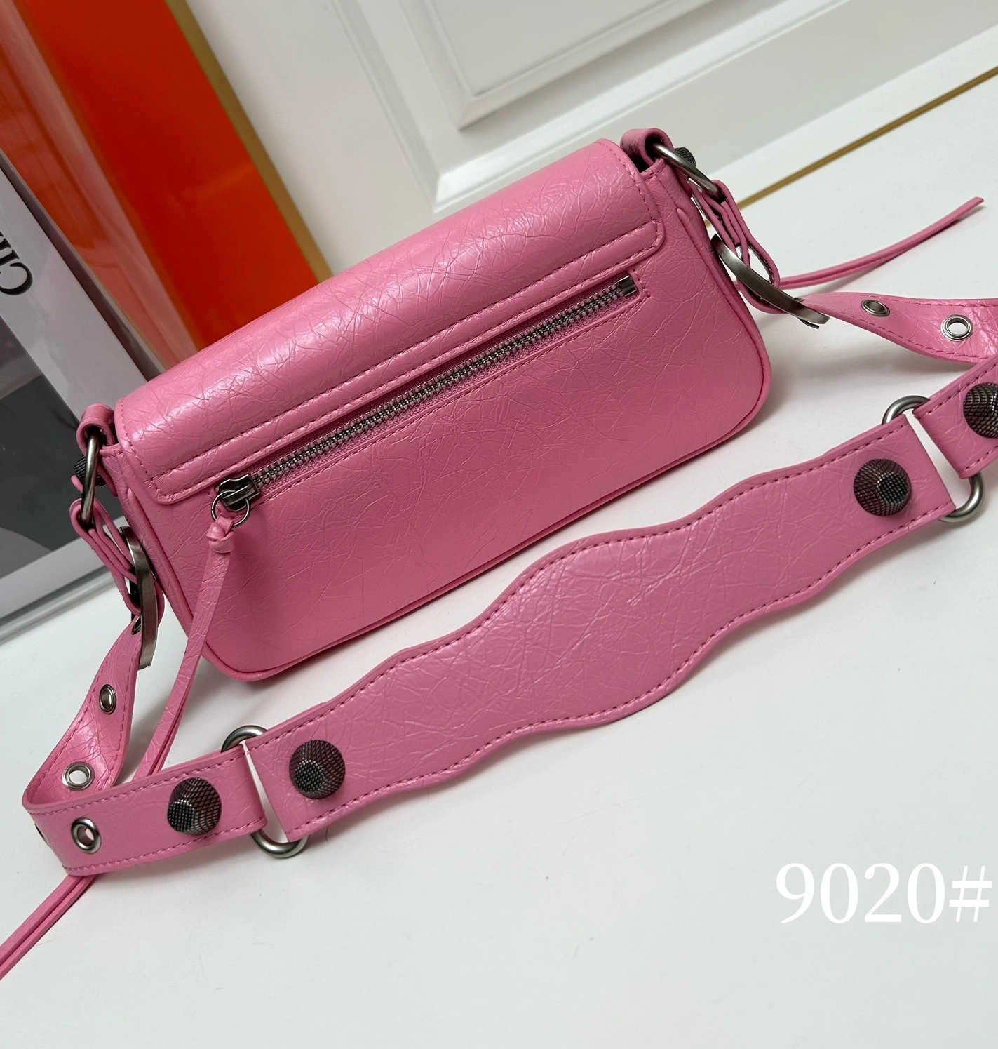 Balenciaga AAA Quality Messenger Bags For Women Fashionable 6840