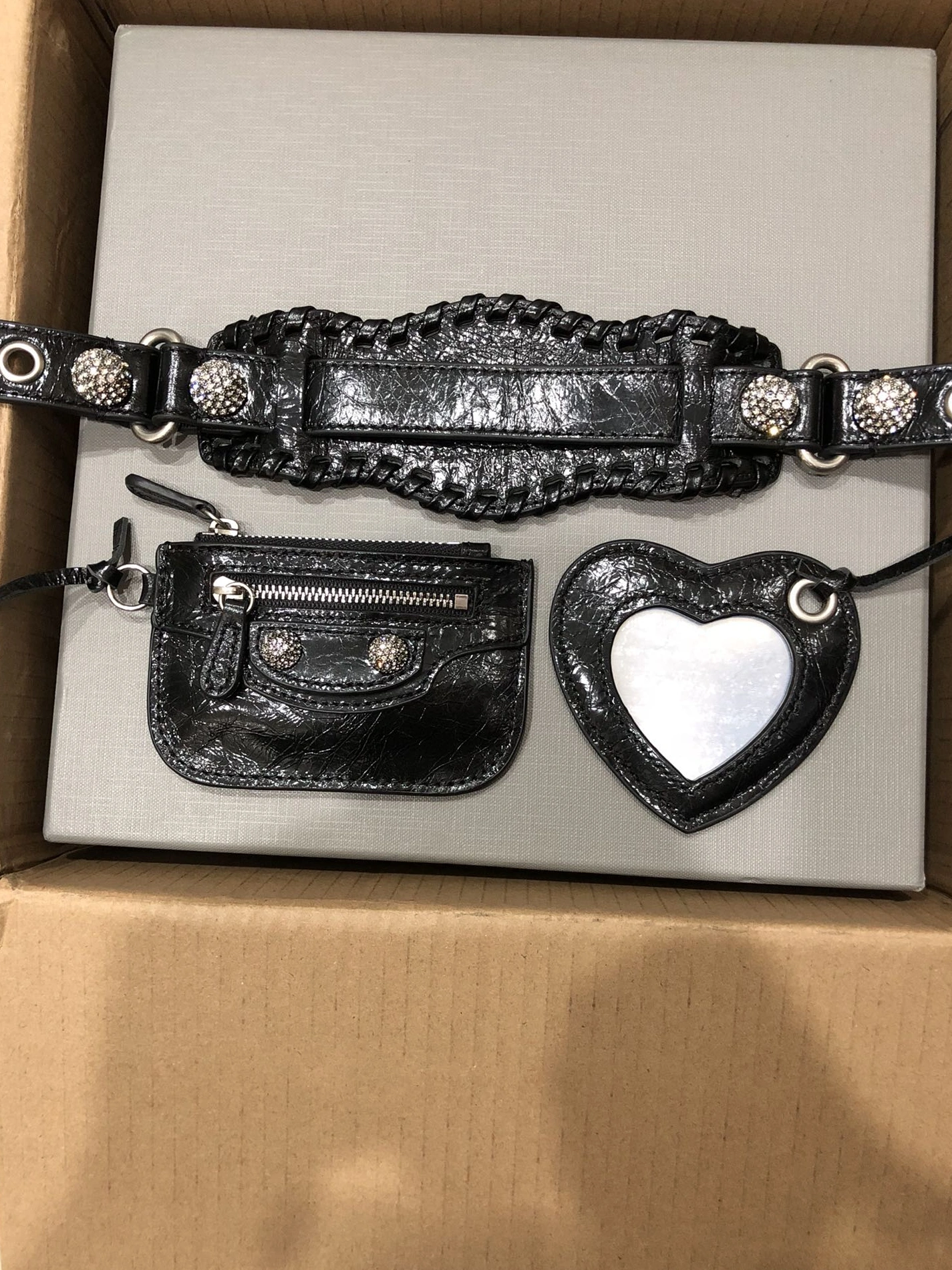 Balenciaga AAA Quality Messenger Bags For Women Functional 1041