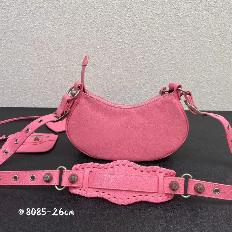 Balenciaga AAA Quality Messenger Bags For Women GoAnywhere 9438