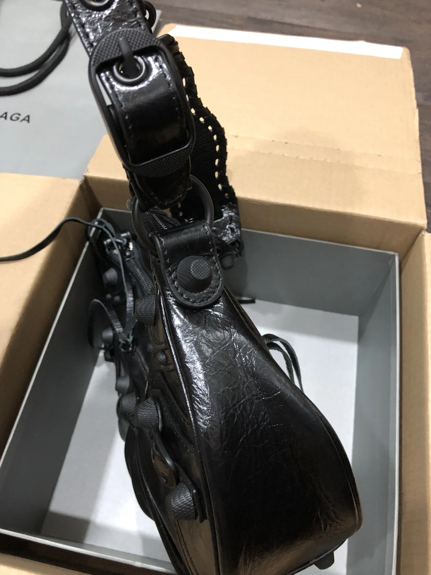 Balenciaga AAA Quality Messenger Bags For Women GoodFit 9093