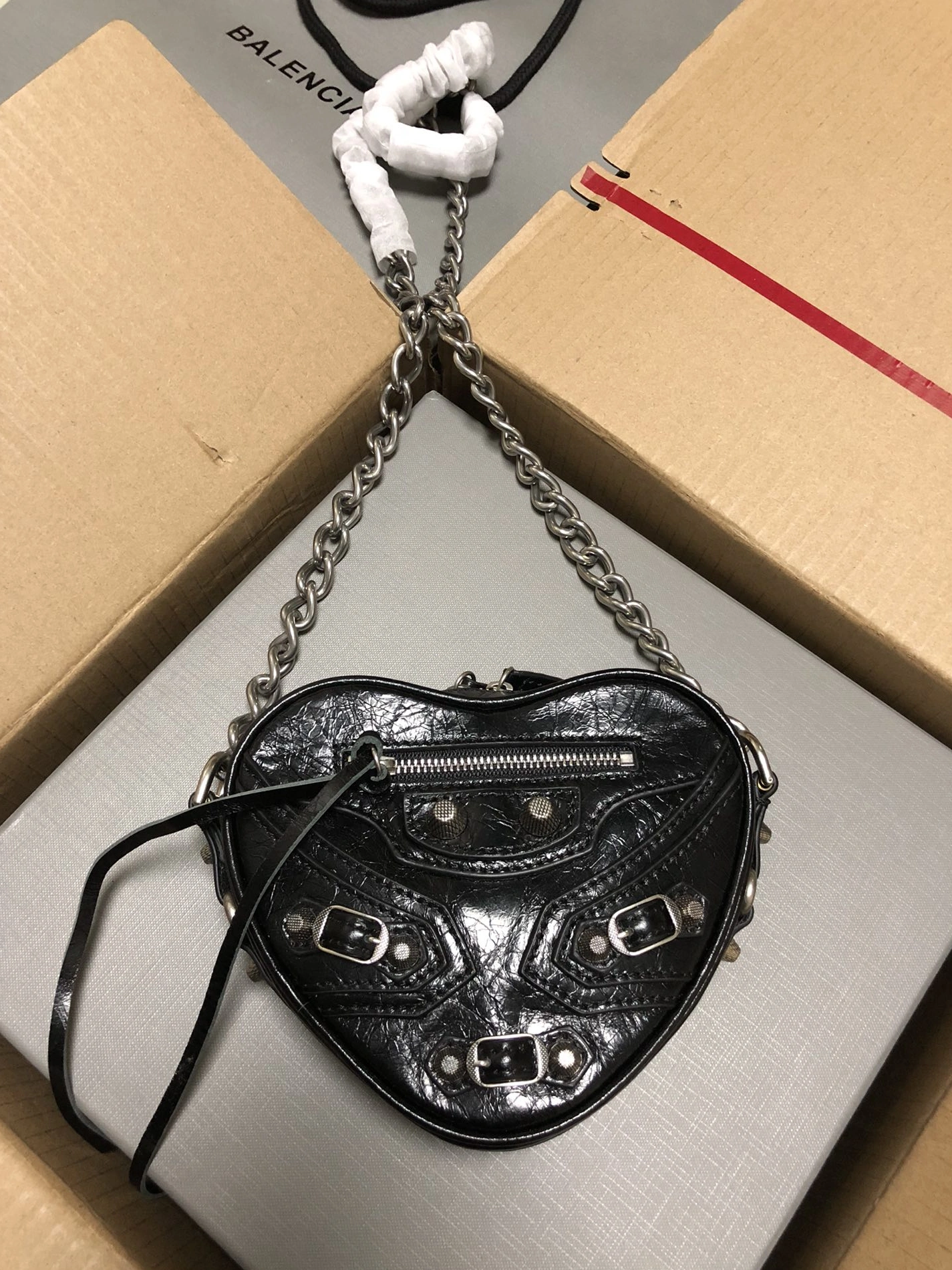 Balenciaga AAA Quality Messenger Bags For Women Lightweight 5317