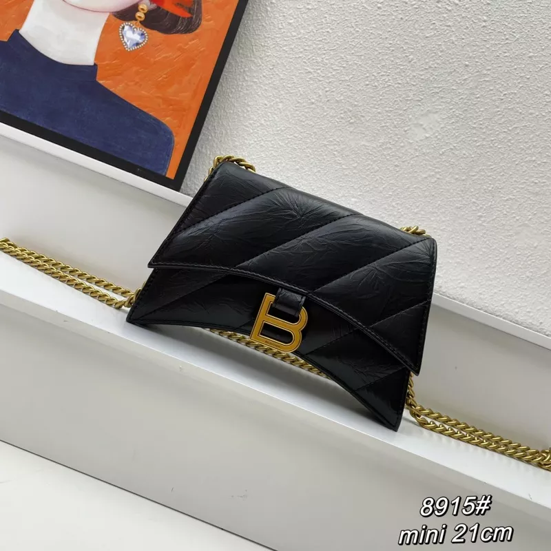 Balenciaga AAA Quality Messenger Bags For Women Lightweight 5483