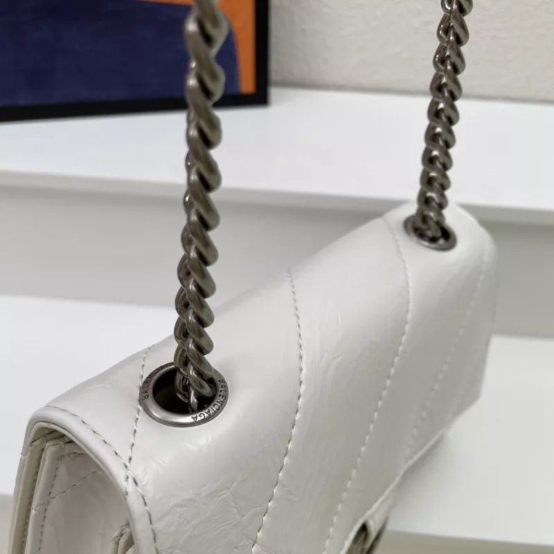 Balenciaga AAA Quality Messenger Bags For Women ModernLook 1620