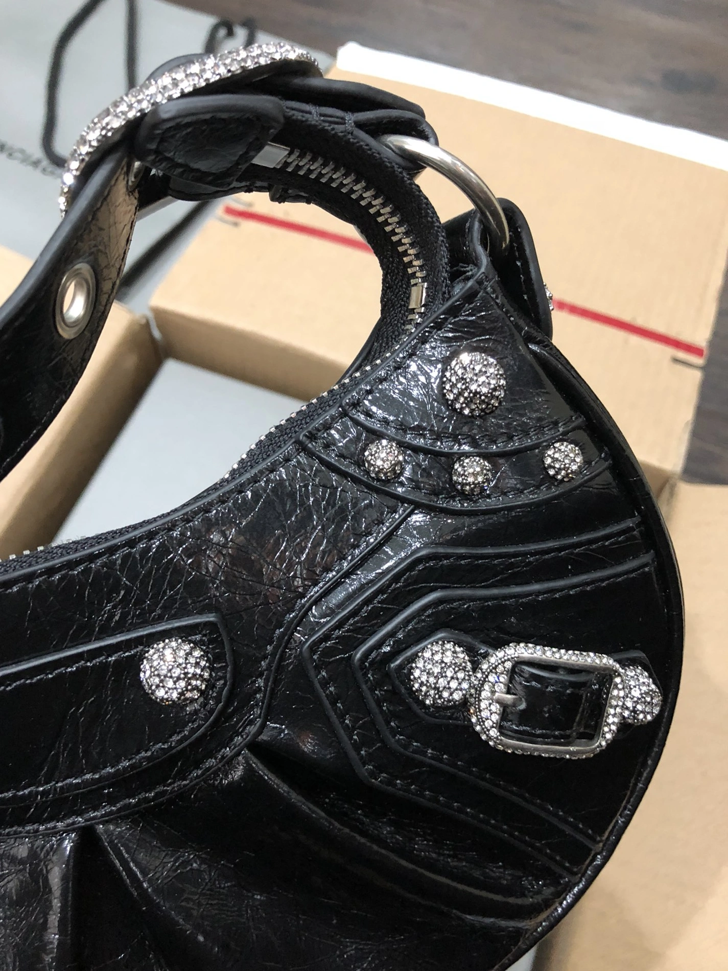 Balenciaga AAA Quality Messenger Bags For Women NewStyle 1557