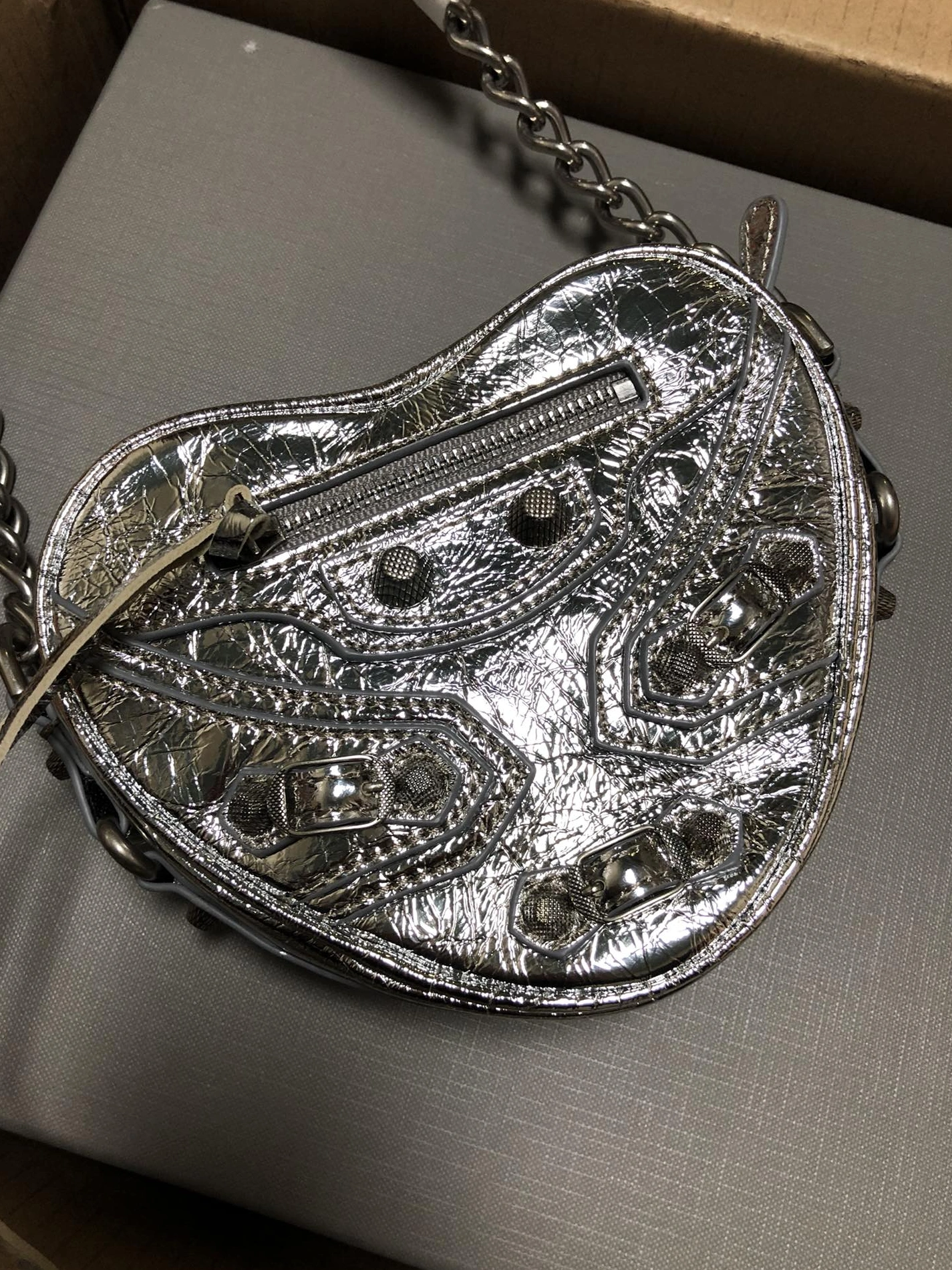 Balenciaga AAA Quality Messenger Bags For Women Reliable 4278