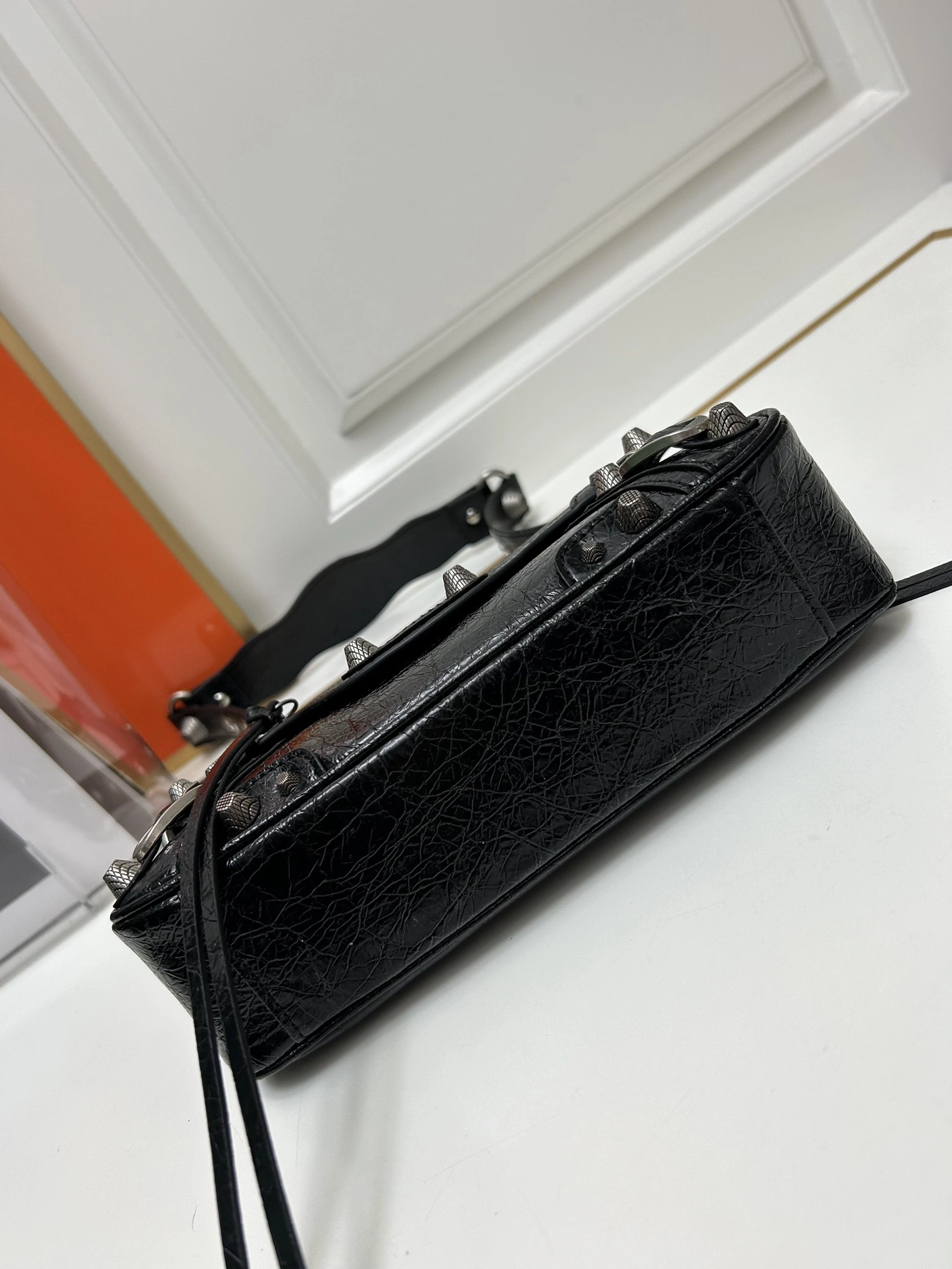 Balenciaga AAA Quality Messenger Bags For Women Soft 490