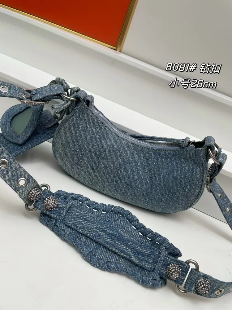 Balenciaga AAA Quality Messenger Bags For Women TopPick 1660