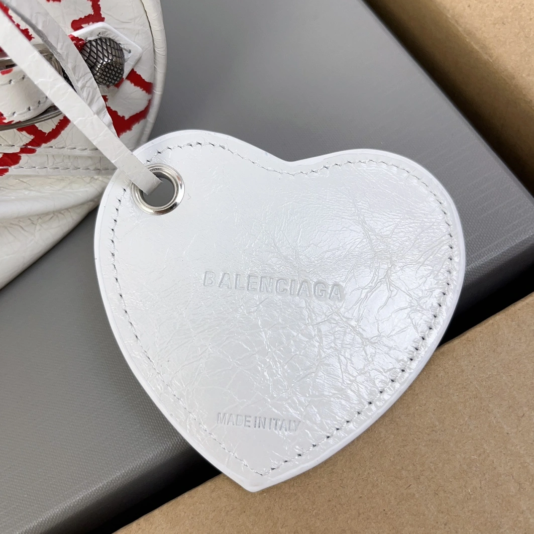 Balenciaga AAA Quality Messenger Bags For Women UrbanStyle 117