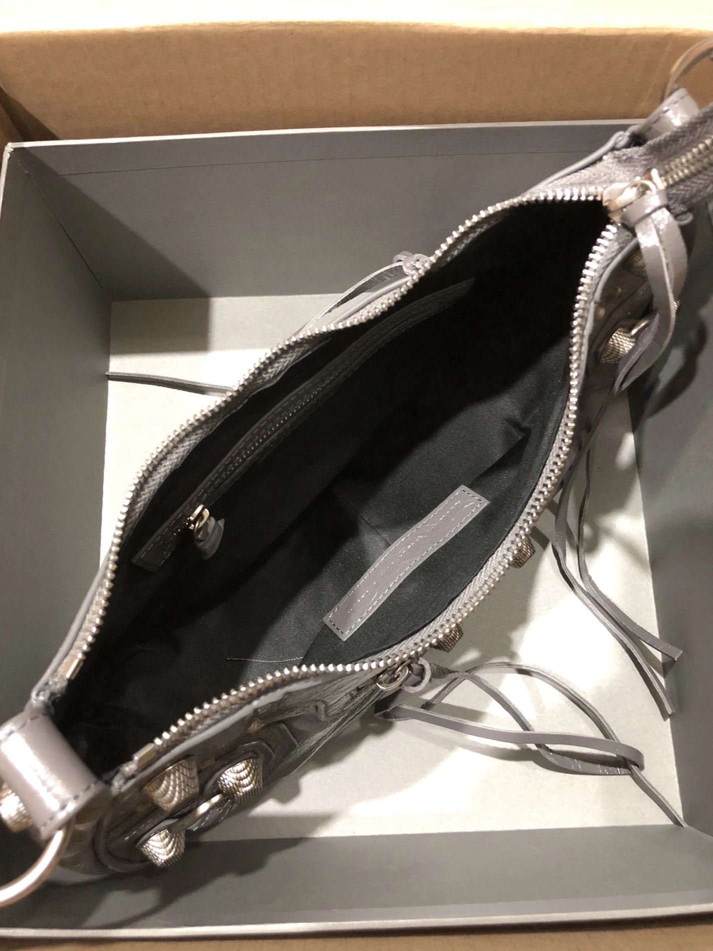 Balenciaga AAA Quality Messenger Bags For Women Vibrant 4044