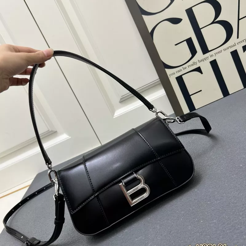 Balenciaga AAA Quality Shoulder Bags For Women Affordable 4115