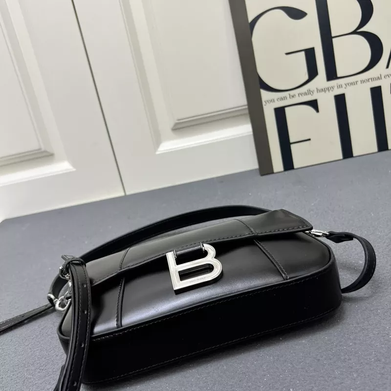 Balenciaga AAA Quality Shoulder Bags For Women Affordable 4115