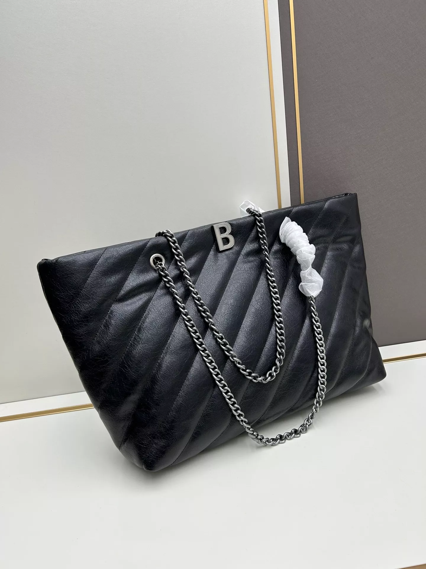 Balenciaga AAA Quality Shoulder Bags For Women AllSeason 3348