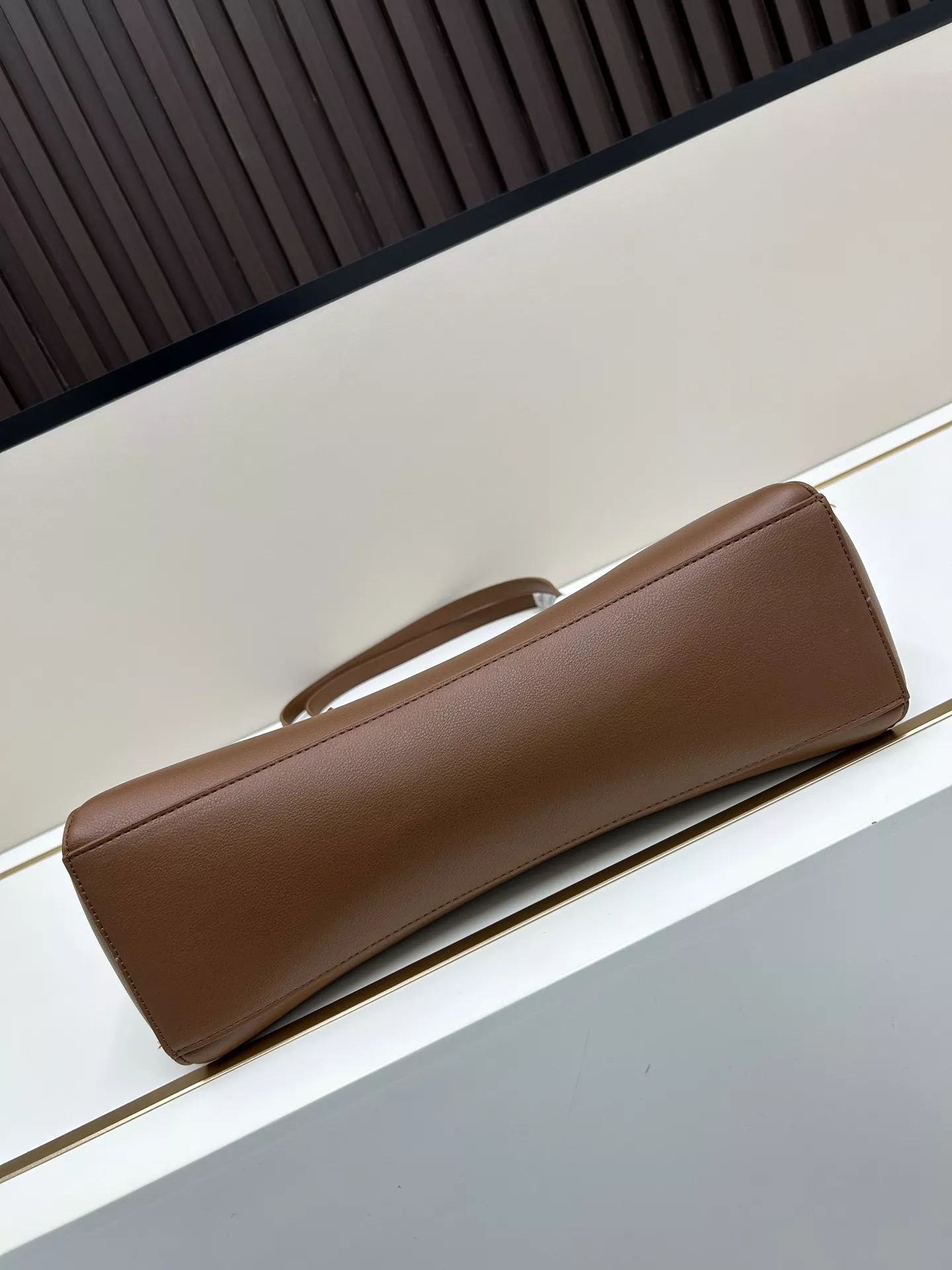 Balenciaga AAA Quality Shoulder Bags For Women Bold 8470