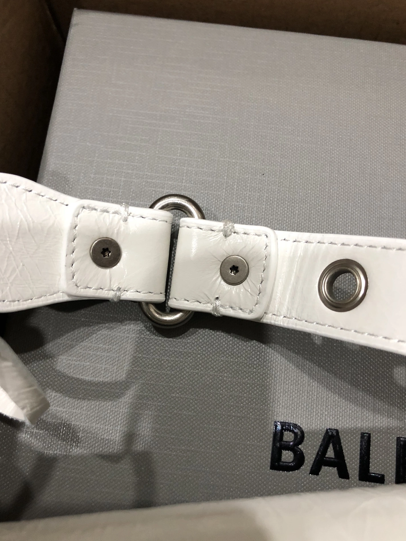 Balenciaga AAA Quality Shoulder Bags For Women Comfortable 4823
