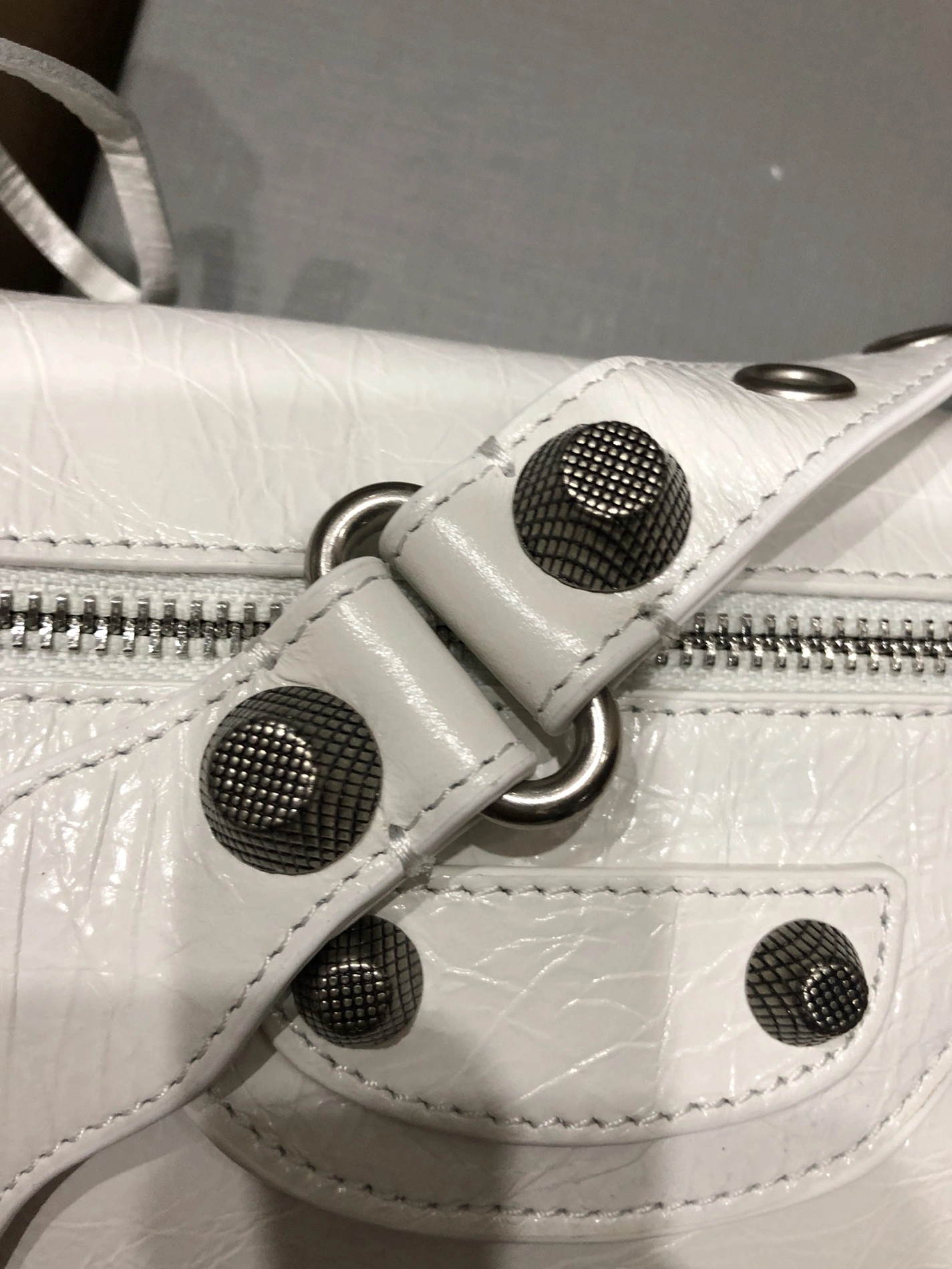 Balenciaga AAA Quality Shoulder Bags For Women Comfortable 4823