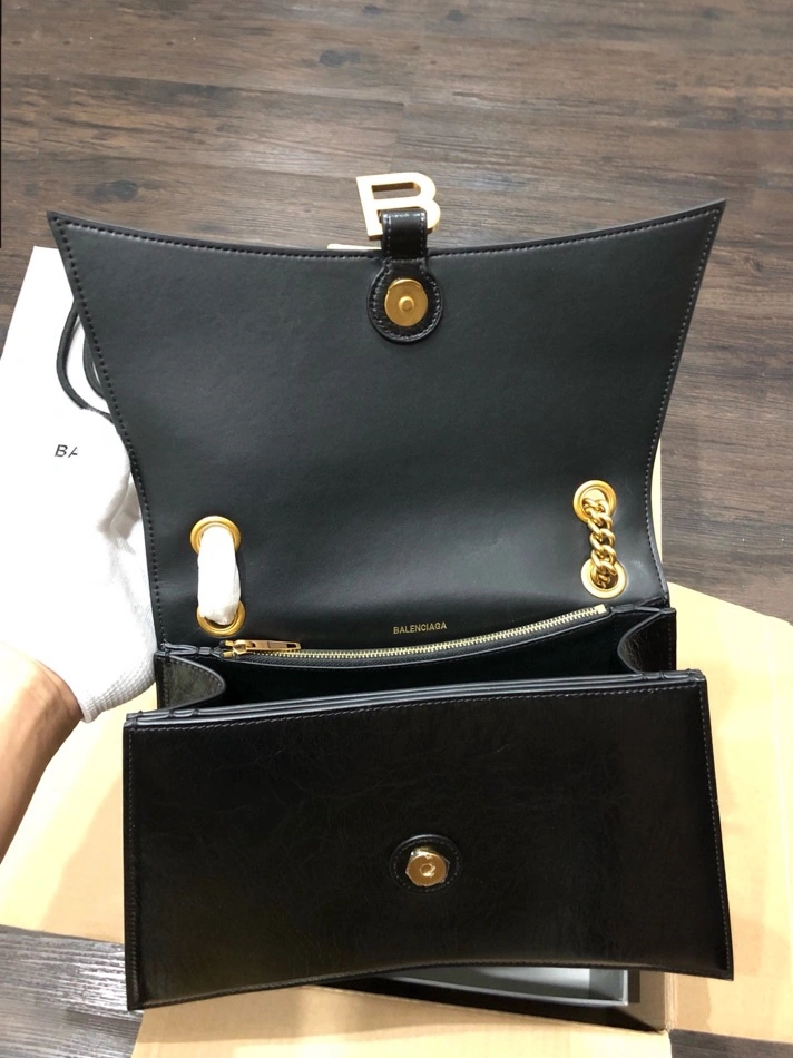 Balenciaga AAA Quality Shoulder Bags For Women Durable 2783