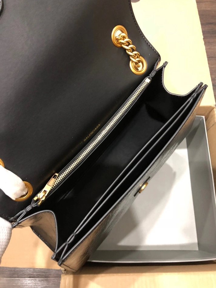 Balenciaga AAA Quality Shoulder Bags For Women Durable 2783