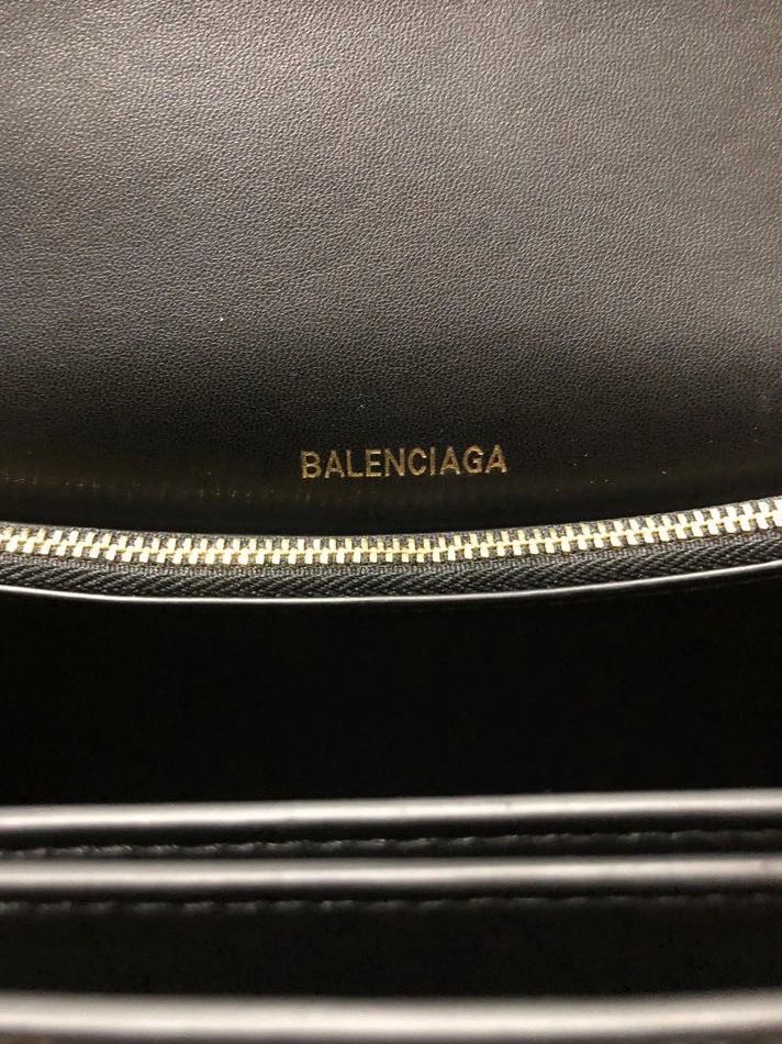 Balenciaga AAA Quality Shoulder Bags For Women Durable 2783