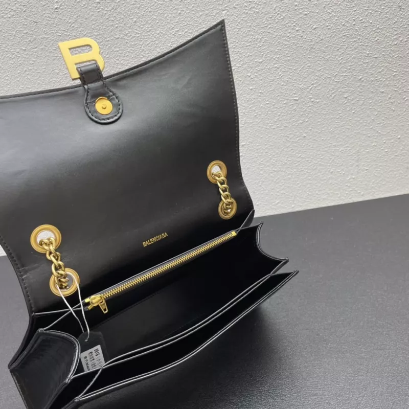 Balenciaga AAA Quality Shoulder Bags For Women Durable 8559