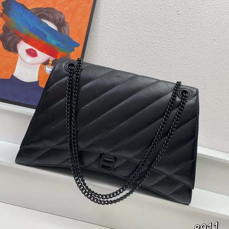 Balenciaga AAA Quality Shoulder Bags For Women EasyMatch 8111